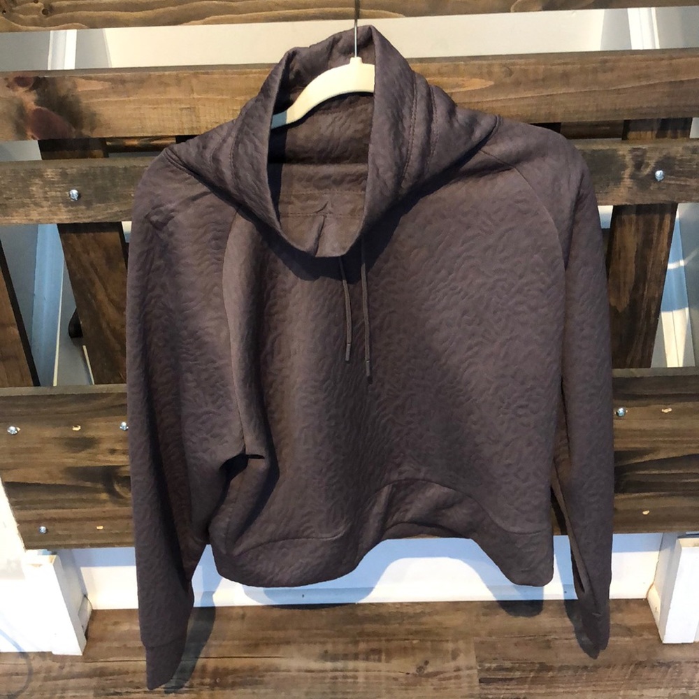 Mauve colored juicy couture pullover- never worn!